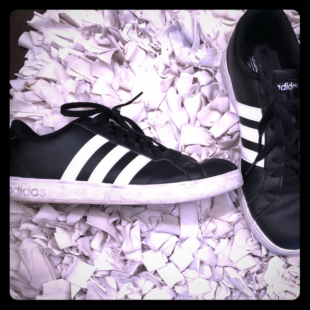 Adidas classic sneakers